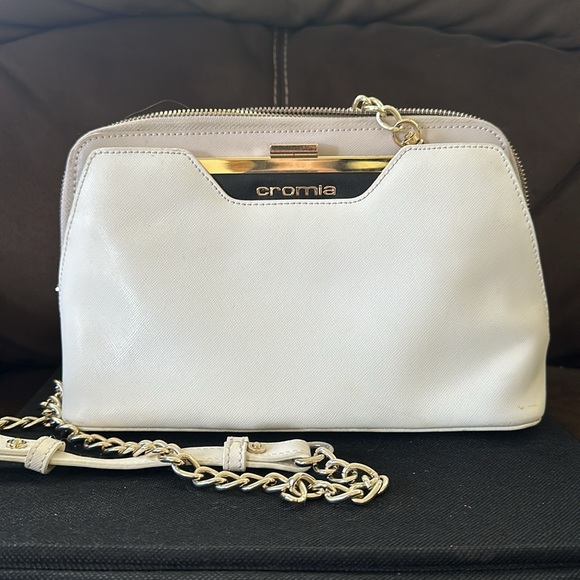 CROMIA Leather Chain Shoulder Bag white color - Picture 8 of 17